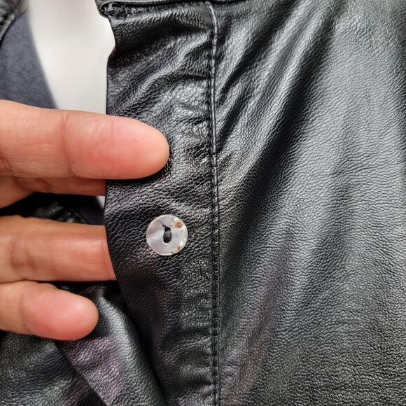 KARLIE FAUX LEATHER PUFF SLEEVES BLACK TOP, SIZE M - Picture 9 of 9